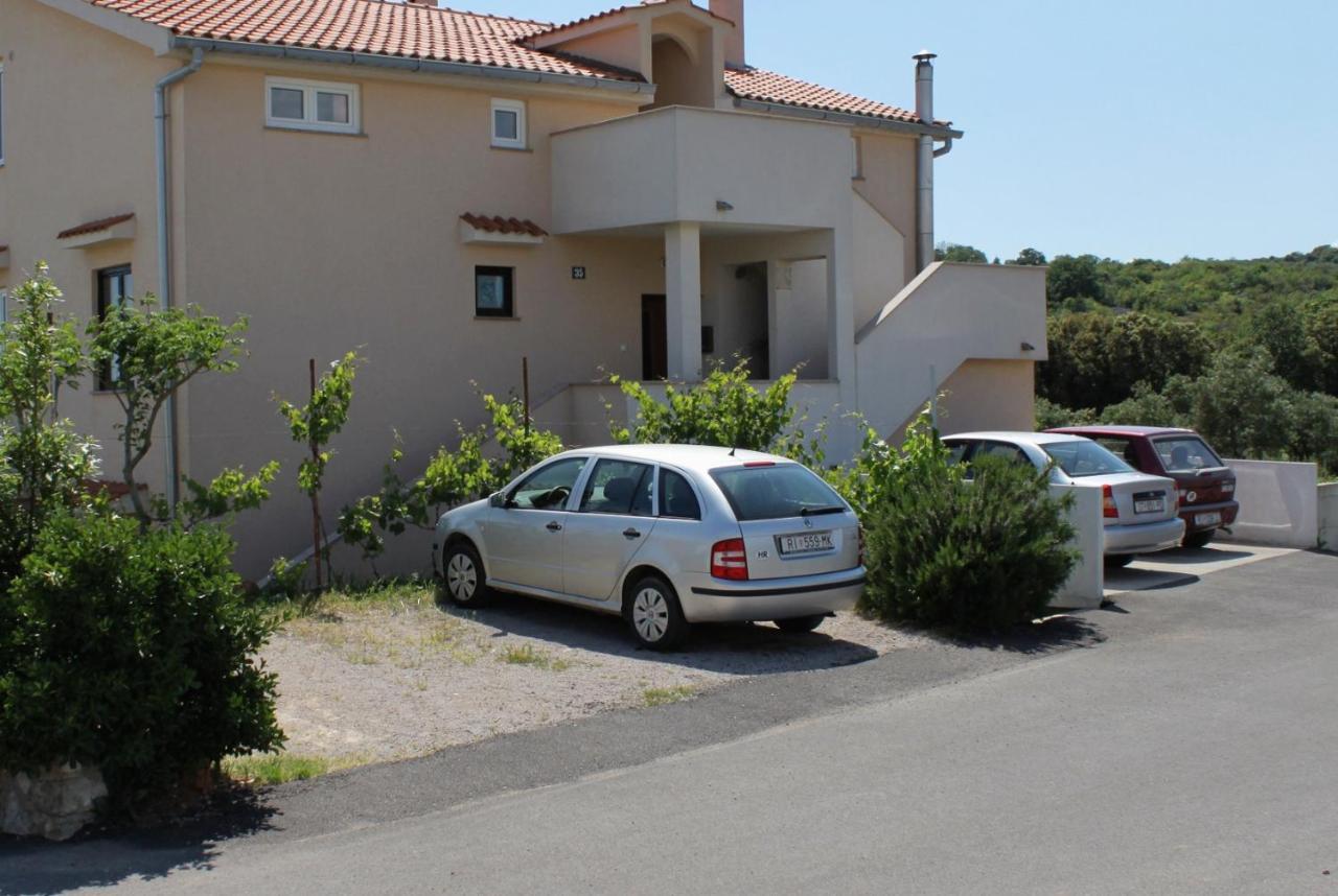 Rooms With A Parking Space Krk - 13553 Vrh  Экстерьер фото